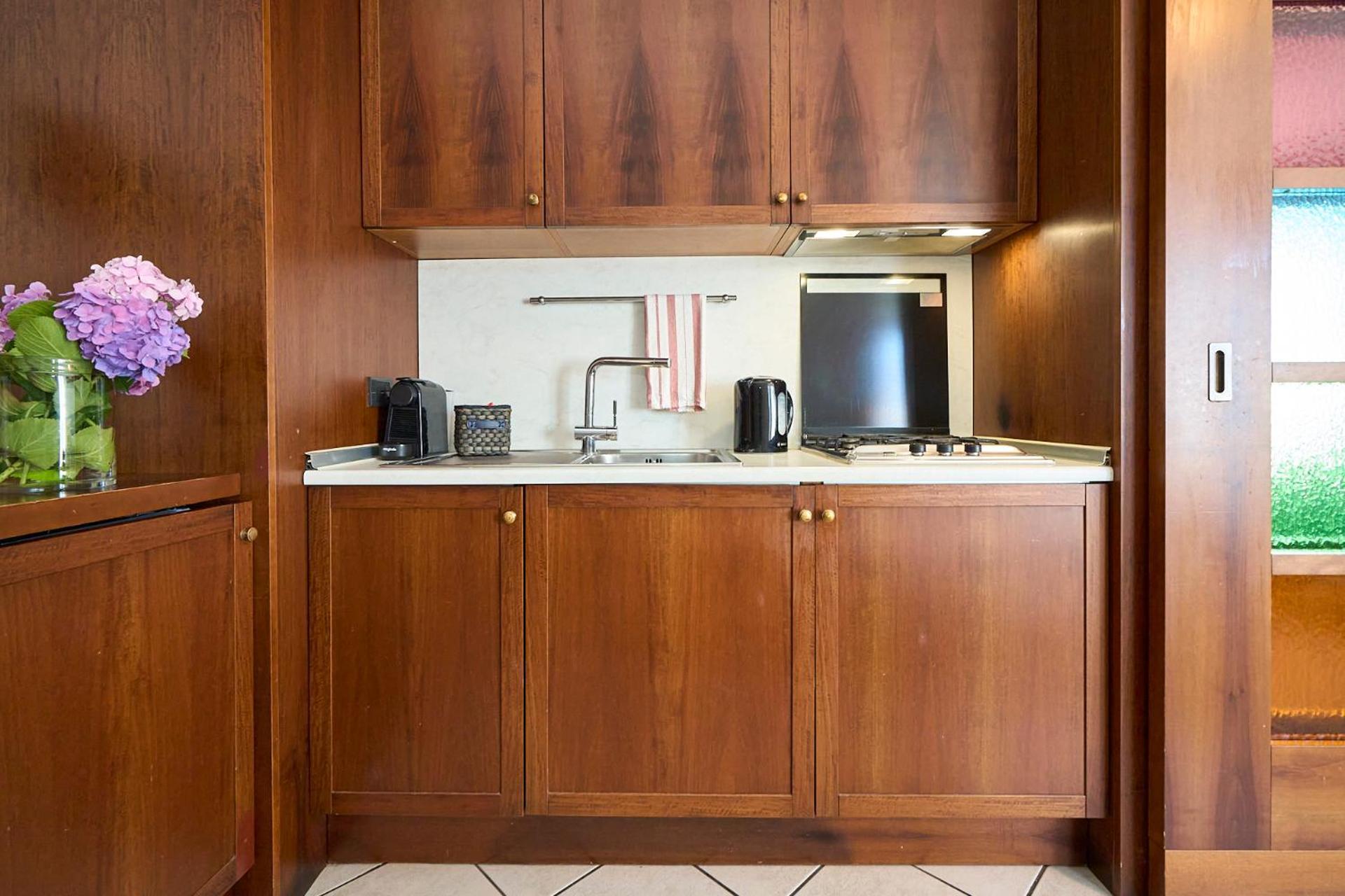 -Luminosa 5 Stars With Balcony- Wifi Netflix 15 Minutes From Duomo Apartment Milan Luaran gambar