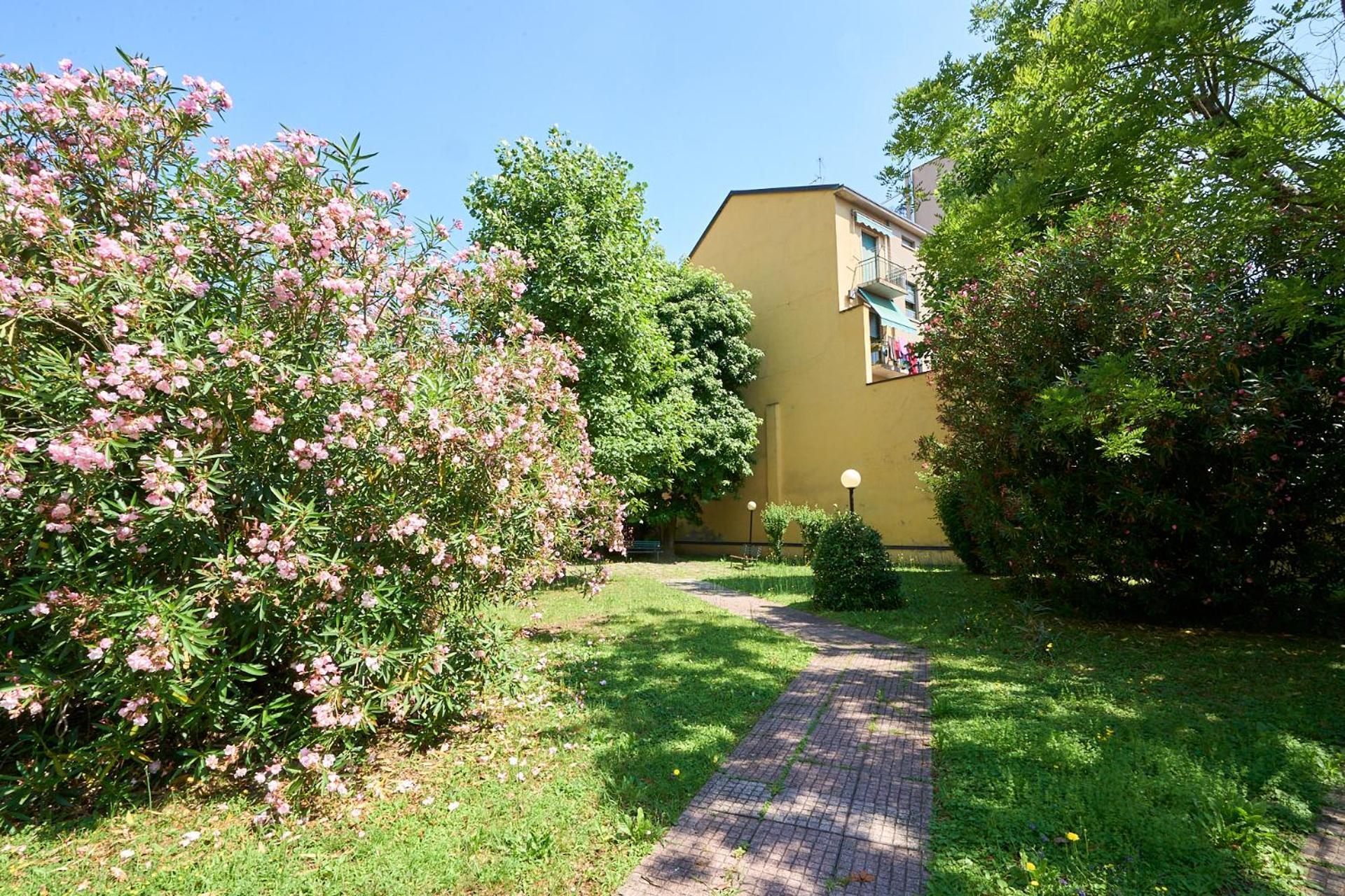 -Luminosa 5 Stars With Balcony- Wifi Netflix 15 Minutes From Duomo Apartment Milan Luaran gambar