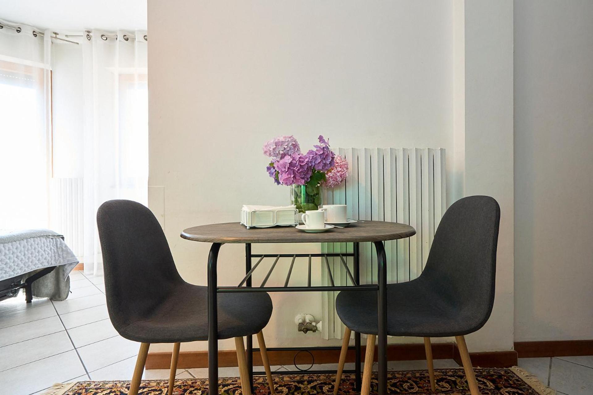 -Luminosa 5 Stars With Balcony- Wifi Netflix 15 Minutes From Duomo Apartment Milan Luaran gambar